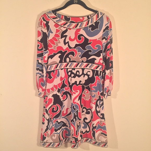 BCBGMaxAzria Dresses & Skirts - **3 for $15** BCBGMaxAzria 60’s Mod Style Dress